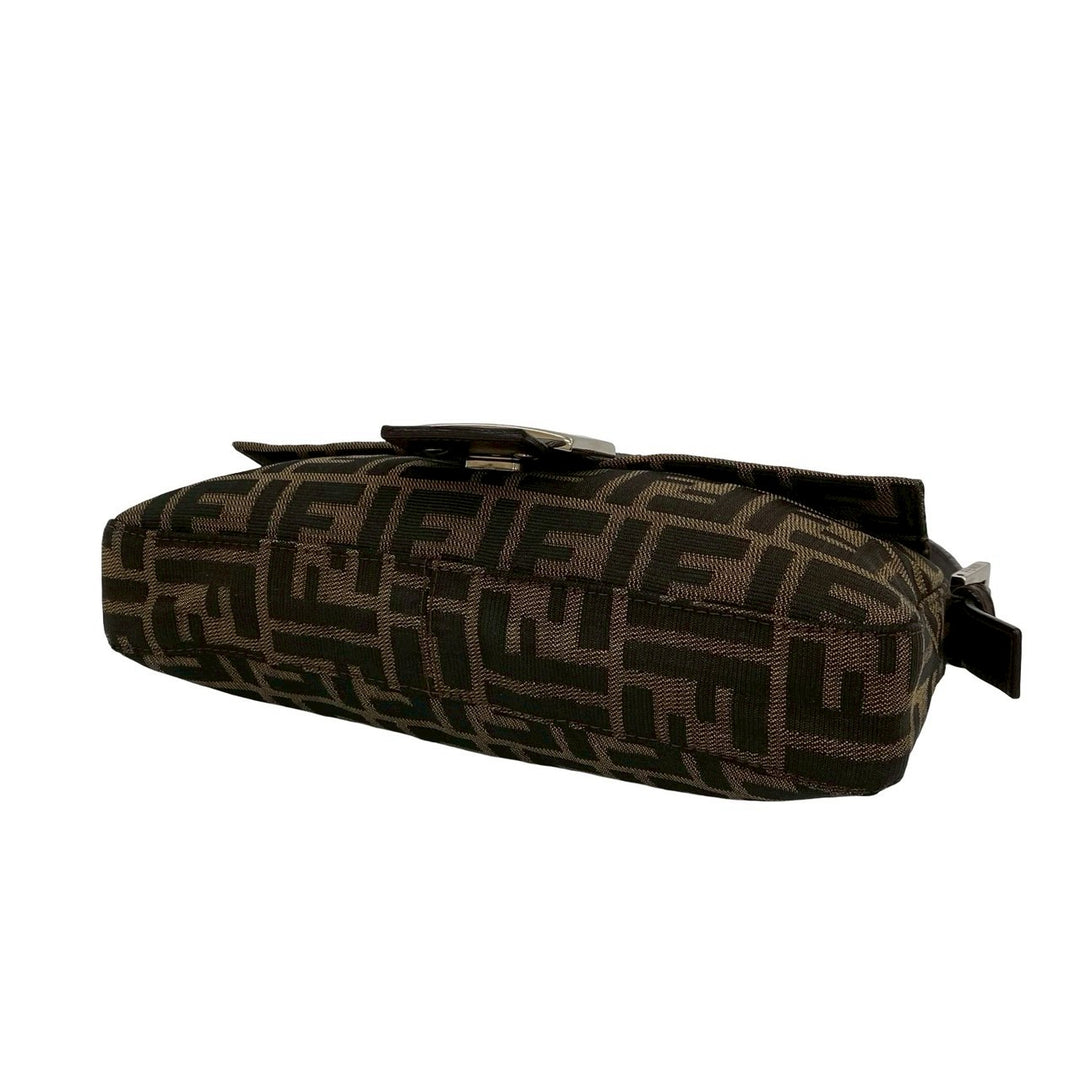 ショルダーバッグ フェンディ マンマバケット