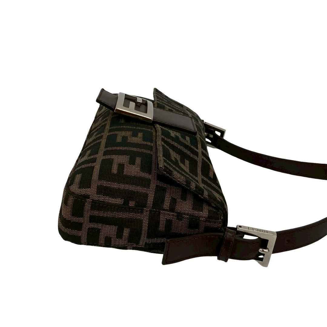 ショルダーバッグ フェンディ マンマバケット