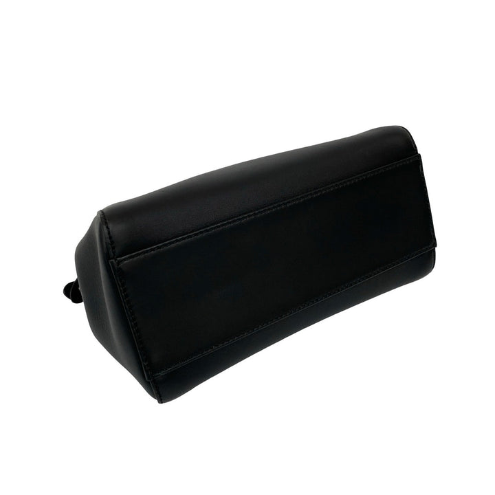 ショルダーバッグ フェンディ ピーカブー ミニ