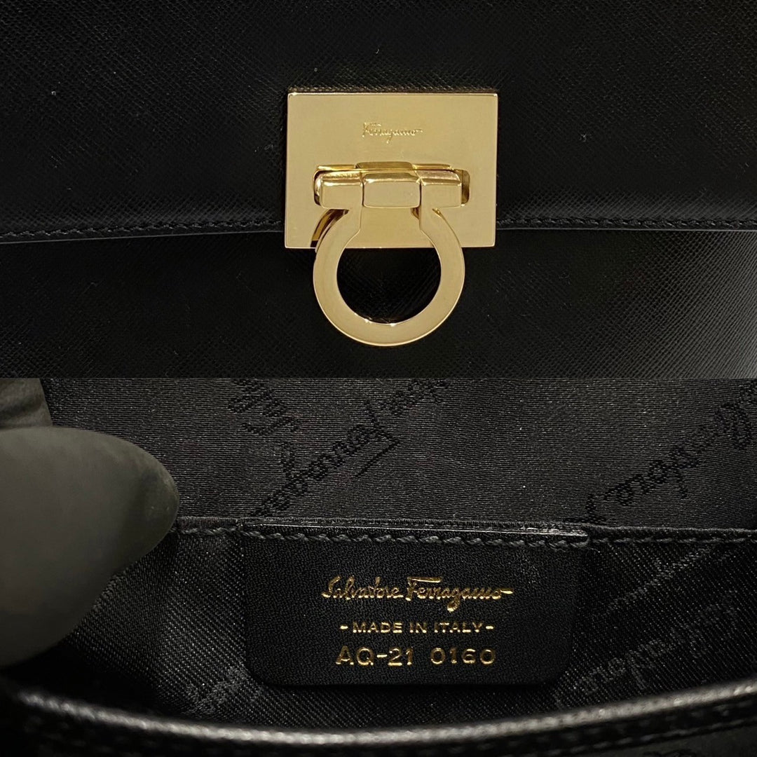 Salvatore Ferragamo Vintage